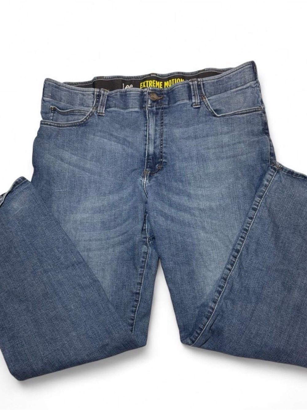 Lee Men’s Relaxed Fit Blue Jeans